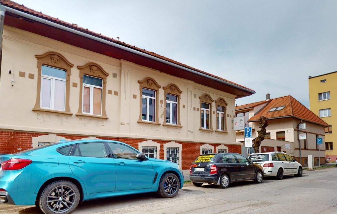 Villa City Park Kosice Bagian luar foto